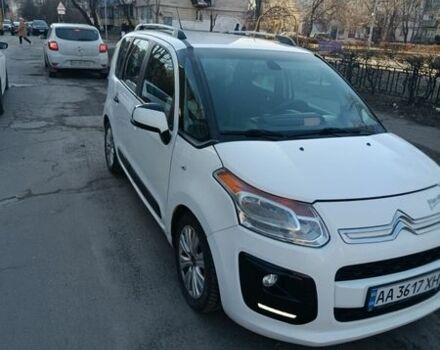Белый Ситроен С3 Пикассо, объемом двигателя 1.56 л и пробегом 153 тыс. км за 7700 $, фото 1 на Automoto.ua