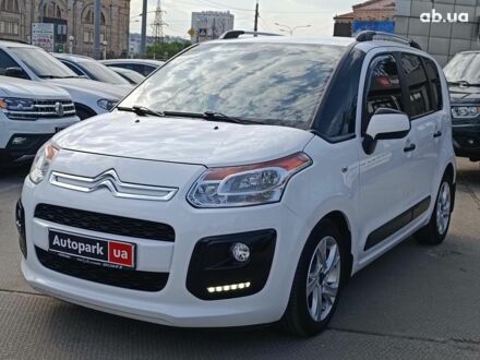 Сітроен С3 Пікассо 2015 у Харкові на Automoto.ua Білий Сітроен С3 Пікассо, об'ємом двигуна 1.6 л та пробігом 99 тис. км за 9490 $, фото 1 на Automoto.ua