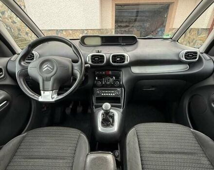 Чорний Сітроен С3 Пікассо, об'ємом двигуна 1.6 л та пробігом 345 тис. км за 5790 $, фото 5 на Automoto.ua