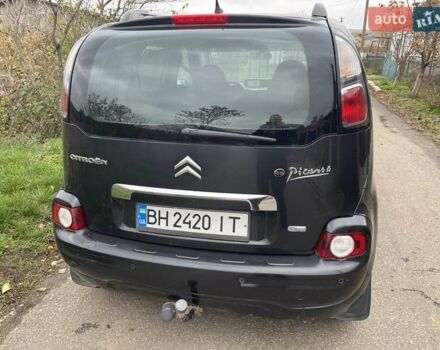 Чорний Сітроен С3 Пікассо, об'ємом двигуна 1.56 л та пробігом 135 тис. км за 6700 $, фото 3 на Automoto.ua