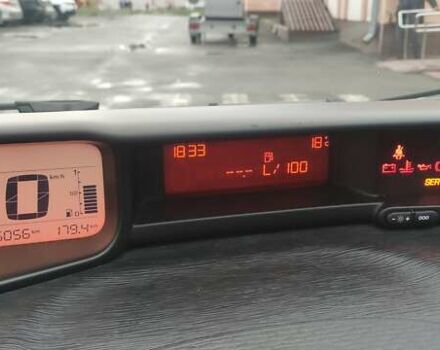 Черный Ситроен С3 Пикассо, объемом двигателя 1.4 л и пробегом 175 тыс. км за 5500 $, фото 5 на Automoto.ua