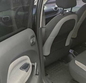 Черный Ситроен С3 Пикассо, объемом двигателя 1.4 л и пробегом 175 тыс. км за 5500 $, фото 10 на Automoto.ua