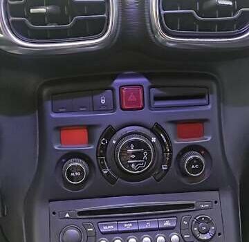 Черный Ситроен С3 Пикассо, объемом двигателя 1.4 л и пробегом 175 тыс. км за 5500 $, фото 3 на Automoto.ua