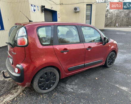 Червоний Сітроен С3 Пікассо, об'ємом двигуна 1.4 л та пробігом 214 тис. км за 3999 $, фото 3 на Automoto.ua