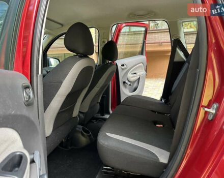 Червоний Сітроен С3 Пікассо, об'ємом двигуна 1.6 л та пробігом 244 тис. км за 4800 $, фото 28 на Automoto.ua
