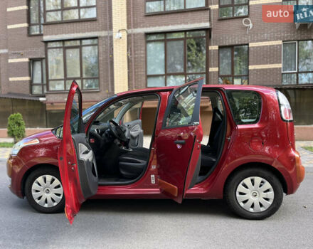 Червоний Сітроен С3 Пікассо, об'ємом двигуна 1.6 л та пробігом 244 тис. км за 4800 $, фото 17 на Automoto.ua