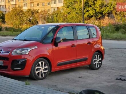 Красный Ситроен С3 Пикассо, объемом двигателя 1.6 л и пробегом 223 тыс. км за 7700 $, фото 1 на Automoto.ua