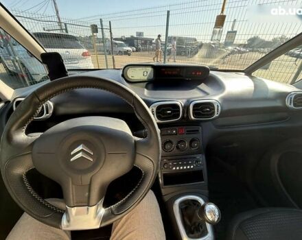 Ситроен С3 Пикассо, объемом двигателя 1.6 л и пробегом 200 тыс. км за 4990 $, фото 15 на Automoto.ua