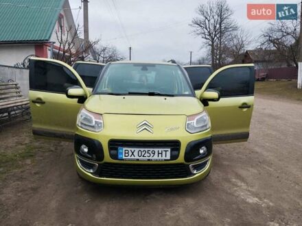 Ситроен С3 Пикассо 2010 в Красилове на Automoto.ua Желтый Ситроен С3 Пикассо, объемом двигателя 1.4 л и пробегом 209 тыс. км за 5300 $, фото 1 на Automoto.ua