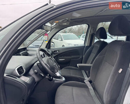 Серый Ситроен С3 Пикассо, объемом двигателя 1.6 л и пробегом 260 тыс. км за 4490 $, фото 27 на Automoto.ua