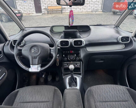 Серый Ситроен С3 Пикассо, объемом двигателя 1.6 л и пробегом 260 тыс. км за 4490 $, фото 19 на Automoto.ua