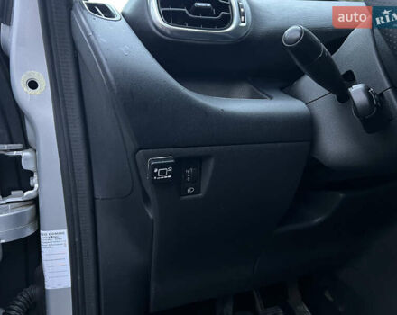 Серый Ситроен С3 Пикассо, объемом двигателя 0 л и пробегом 146 тыс. км за 4500 $, фото 10 на Automoto.ua