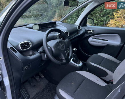 Серый Ситроен С3 Пикассо, объемом двигателя 0 л и пробегом 146 тыс. км за 4500 $, фото 7 на Automoto.ua