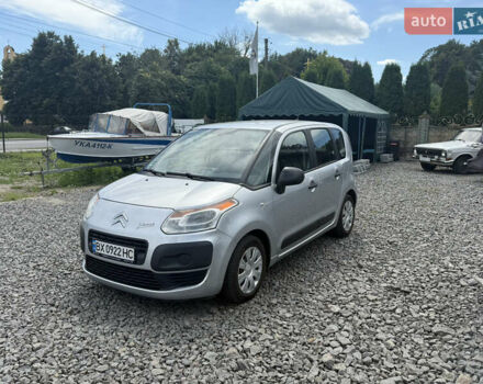 Серый Ситроен С3 Пикассо, объемом двигателя 1.4 л и пробегом 150 тыс. км за 4500 $, фото 3 на Automoto.ua