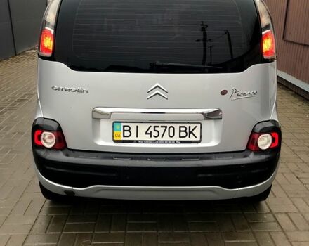 Серый Ситроен С3 Пикассо, объемом двигателя 1.4 л и пробегом 180 тыс. км за 4950 $, фото 3 на Automoto.ua