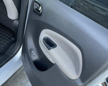 Сірий Сітроен С3 Пікассо, об'ємом двигуна 1.6 л та пробігом 364 тис. км за 5300 $, фото 28 на Automoto.ua