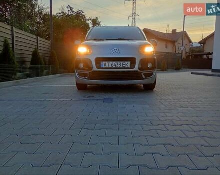 Серый Ситроен С3 Пикассо, объемом двигателя 1.56 л и пробегом 182 тыс. км за 6900 $, фото 5 на Automoto.ua