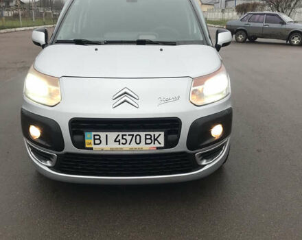 Серый Ситроен С3 Пикассо, объемом двигателя 1.4 л и пробегом 180 тыс. км за 4950 $, фото 1 на Automoto.ua