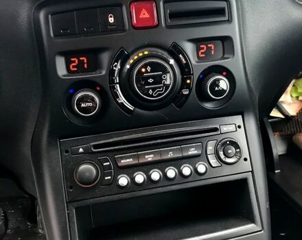 Серый Ситроен С3 Пикассо, объемом двигателя 1.4 л и пробегом 180 тыс. км за 4950 $, фото 7 на Automoto.ua