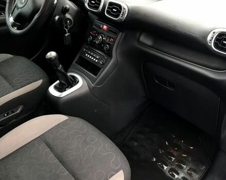 Серый Ситроен С3 Пикассо, объемом двигателя 1.4 л и пробегом 180 тыс. км за 4950 $, фото 5 на Automoto.ua