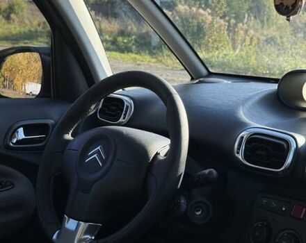 Сітроен С3 Пікассо 2012 у Житомирі на Automoto.ua Сірий Сітроен С3 Пікассо, об'ємом двигуна 1.6 л та пробігом 280 тис. км за 5000 $, фото 15 на Automoto.ua