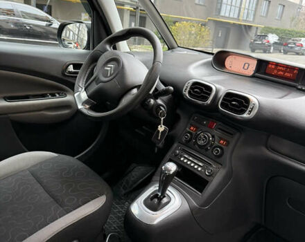 Серый Ситроен С3 Пикассо, объемом двигателя 1.6 л и пробегом 101 тыс. км за 6600 $, фото 8 на Automoto.ua