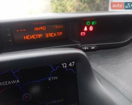 Серый Ситроен С3 Пикассо, объемом двигателя 1.56 л и пробегом 220 тыс. км за 7600 $, фото 4 на Automoto.ua