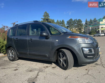 Сірий Сітроен С3 Пікассо, об'ємом двигуна 1.56 л та пробігом 160 тис. км за 7950 $, фото 10 на Automoto.ua