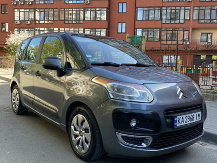 Ситроен С3 Пикассо 2012 в Киеве на Automoto.ua Серый Ситроен С3 Пикассо, объемом двигателя 1.56 л и пробегом 260 тыс. км за 5800 $, фото 1 на Automoto.ua