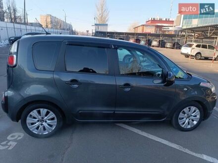 Сітроен С3 Пікассо 2013 у Кривому Розі на Automoto.ua Сірий Сітроен С3 Пікассо, об'ємом двигуна 1.56 л та пробігом 293 тис. км за 6800 $, фото 1 на Automoto.ua