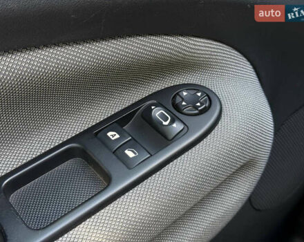 Синий Ситроен С3 Пикассо, объемом двигателя 1.56 л и пробегом 227 тыс. км за 6900 $, фото 19 на Automoto.ua