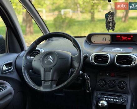 Синий Ситроен С3 Пикассо, объемом двигателя 1.56 л и пробегом 227 тыс. км за 6900 $, фото 16 на Automoto.ua