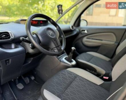 Синий Ситроен С3 Пикассо, объемом двигателя 1.56 л и пробегом 227 тыс. км за 7200 $, фото 9 на Automoto.ua