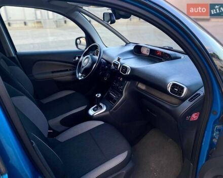 Синий Ситроен С3 Пикассо, объемом двигателя 1.56 л и пробегом 132 тыс. км за 7790 $, фото 16 на Automoto.ua