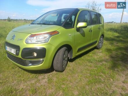 Сітроен С3 Пікассо 2012 у Борисполе на Automoto.ua Зелений Сітроен С3 Пікассо, об'ємом двигуна 1.6 л та пробігом 278 тис. км за 5200 $, фото 1 на Automoto.ua