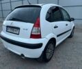 Белый Ситроен С3, объемом двигателя 1.1 л и пробегом 235 тыс. км за 2208 $, фото 8 на Automoto.ua
