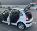 Белый Ситроен С3, объемом двигателя 1.4 л и пробегом 328 тыс. км за 4000 $, фото 8 на Automoto.ua