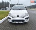 Белый Ситроен С3, объемом двигателя 1.1 л и пробегом 174 тыс. км за 4000 $, фото 2 на Automoto.ua