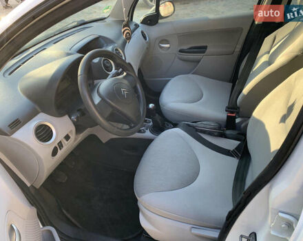 Белый Ситроен С3, объемом двигателя 1.36 л и пробегом 180 тыс. км за 3450 $, фото 12 на Automoto.ua