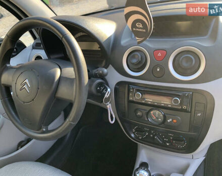 Білий Сітроен С3, об'ємом двигуна 1.36 л та пробігом 180 тис. км за 2950 $, фото 10 на Automoto.ua