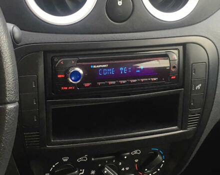 Белый Ситроен С3, объемом двигателя 1.1 л и пробегом 132 тыс. км за 4000 $, фото 17 на Automoto.ua