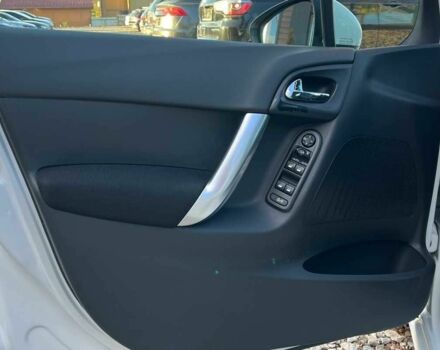 Білий Сітроен С3, об'ємом двигуна 1.6 л та пробігом 195 тис. км за 6999 $, фото 16 на Automoto.ua