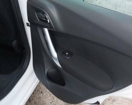 Белый Ситроен С3, объемом двигателя 1.6 л и пробегом 195 тыс. км за 6550 $, фото 40 на Automoto.ua