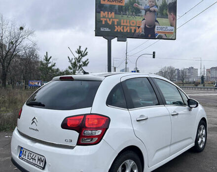 Белый Ситроен С3, объемом двигателя 1.6 л и пробегом 164 тыс. км за 5500 $, фото 4 на Automoto.ua