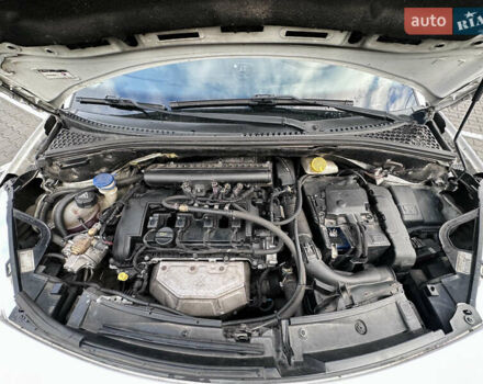 Белый Ситроен С3, объемом двигателя 1.6 л и пробегом 168 тыс. км за 5750 $, фото 6 на Automoto.ua