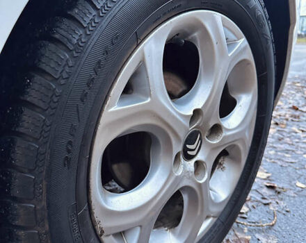 Белый Ситроен С3, объемом двигателя 1.6 л и пробегом 164 тыс. км за 5500 $, фото 7 на Automoto.ua