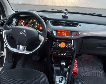 Белый Ситроен С3, объемом двигателя 1.6 л и пробегом 195 тыс. км за 6550 $, фото 37 на Automoto.ua