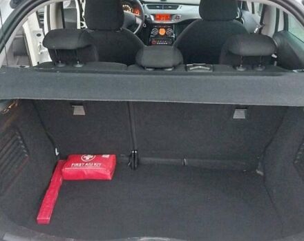 Белый Ситроен С3, объемом двигателя 1.6 л и пробегом 195 тыс. км за 6550 $, фото 22 на Automoto.ua