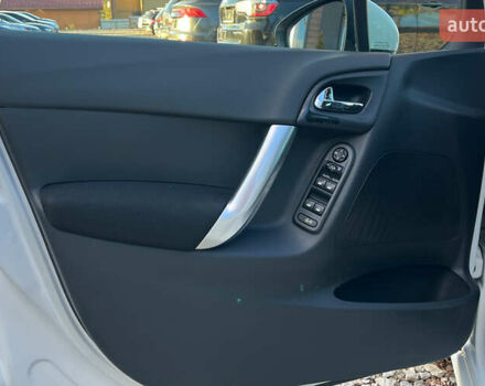 Белый Ситроен С3, объемом двигателя 1.6 л и пробегом 195 тыс. км за 6999 $, фото 16 на Automoto.ua