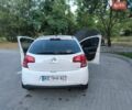 Белый Ситроен С3, объемом двигателя 1.4 л и пробегом 154 тыс. км за 5700 $, фото 8 на Automoto.ua